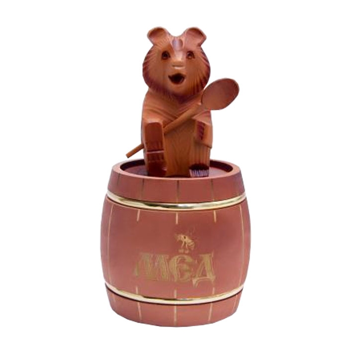 Бочонок с обручами с медведем, вырезанным вручную цвета дуб